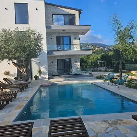 Frühstückspension Tonia Livadh