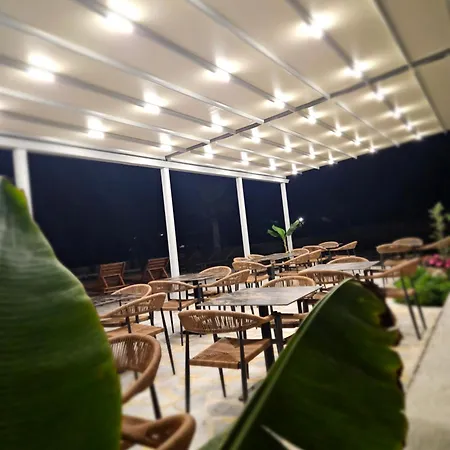 Tonia Livadh Bed & Breakfast Himarë