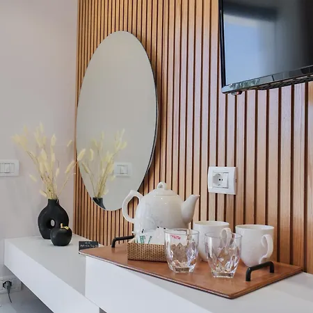 Bed & Breakfast Tonia Livadh 4*