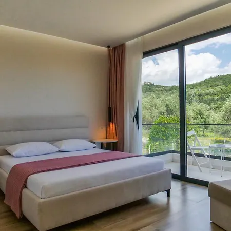 Bed & Breakfast Tonia Livadh Himarë