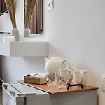 Tonia Livadh Bed & Breakfast