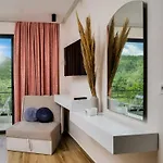 Bed & Breakfast Tonia Livadh Himare