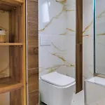 Bed & Breakfast Tonia Livadh 4*