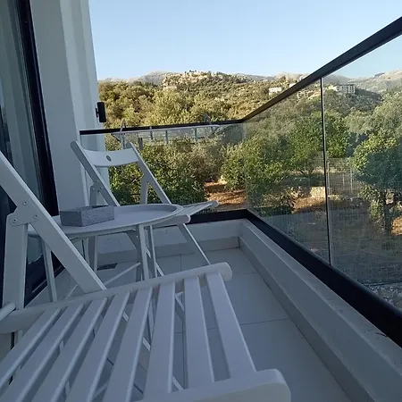 Tonia Livadh 4* הימארה