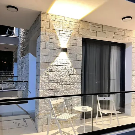 Tonia Livadh הימארה