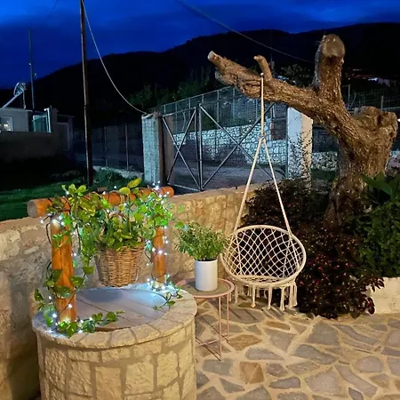 Tonia Livadh 4* הימארה