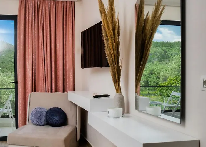 Bed & Breakfast Tonia Livadh Himare